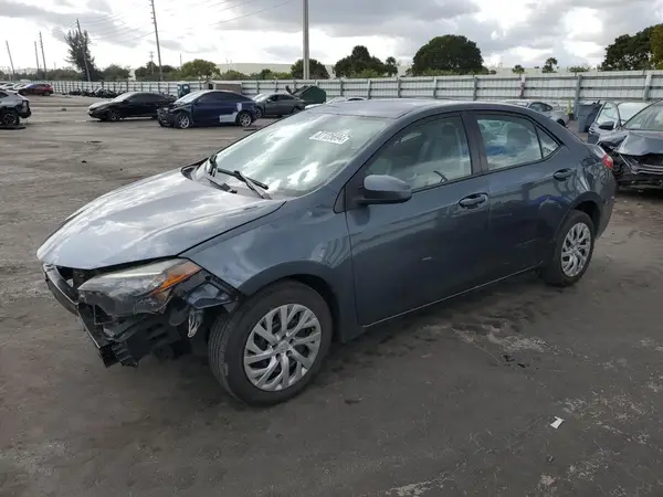 2T1BURHE2HC746744 2017 TOYOTA COROLLA - Image 1