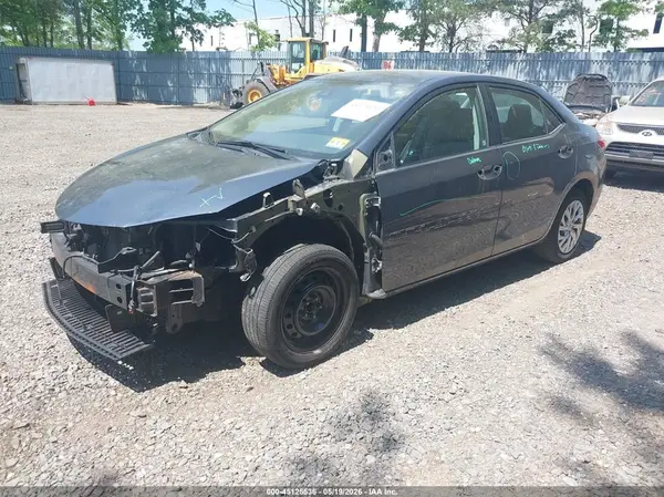 2T1BURHE2HC755962 2017 TOYOTA COROLLA - Image 2