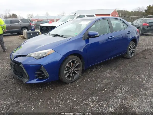 2T1BURHE2HC757419 2017 TOYOTA COROLLA - Image 2