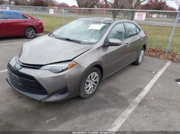 2T1BURHE2HC772177 2017 TOYOTA COROLLA - Image 2