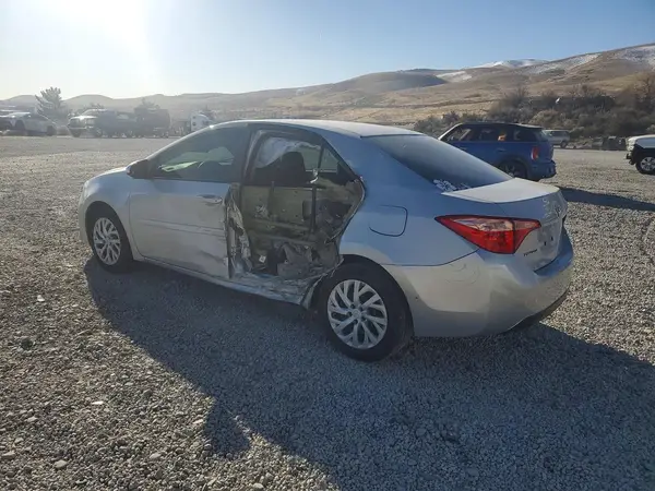 2T1BURHE2HC777394 2017 TOYOTA COROLLA - Image 2