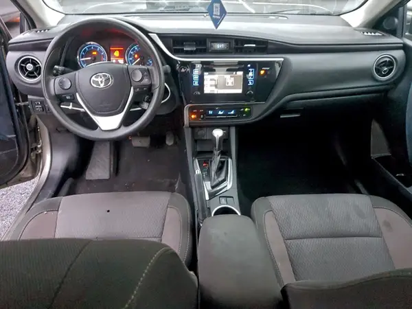 2T1BURHE2HC781137 2017 TOYOTA COROLLA - Image 8