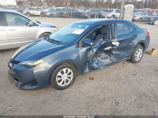 2T1BURHE2HC788475 2017 TOYOTA COROLLA - Image 2