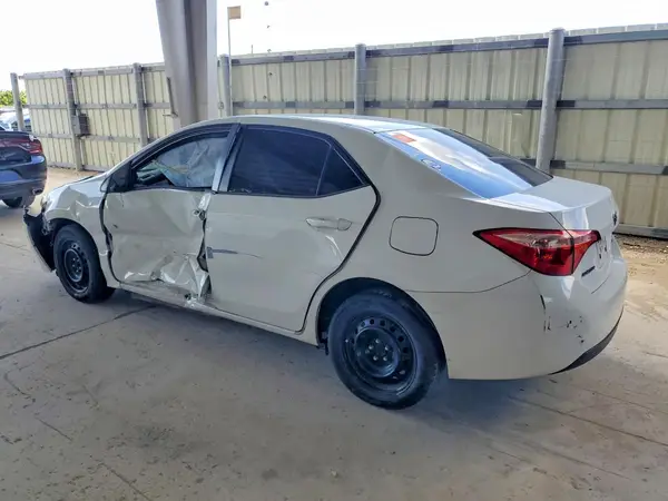 2T1BURHE2HC790002 2017 TOYOTA COROLLA - Image 2