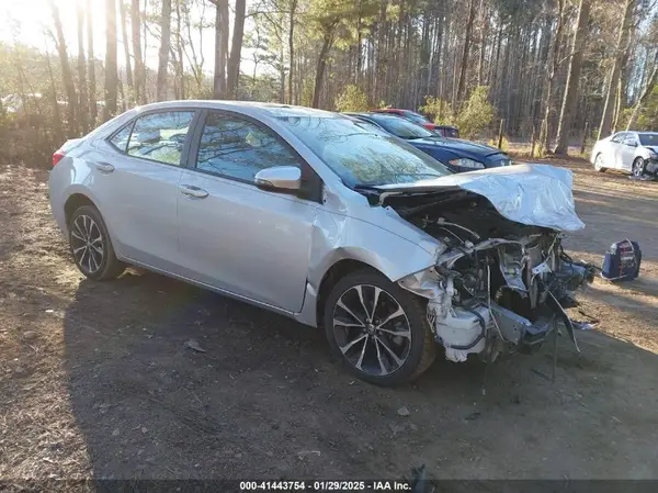 2T1BURHE2HC797046 2017 TOYOTA COROLLA - Image 1