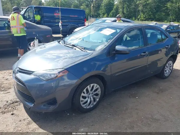 2T1BURHE2HC801595 2017 TOYOTA COROLLA - Image 2
