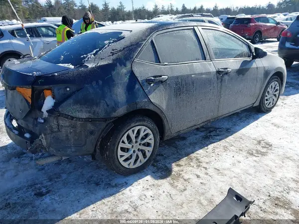 2T1BURHE2HC804061 2017 TOYOTA COROLLA - Image 2