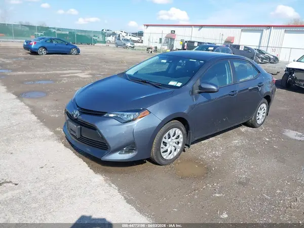 2T1BURHE2HC814962 2017 TOYOTA COROLLA - Image 2