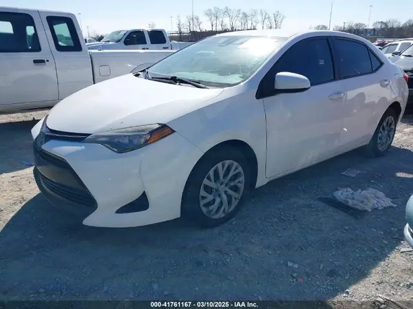 2T1BURHE2HC817697 2017 TOYOTA COROLLA - Image 2