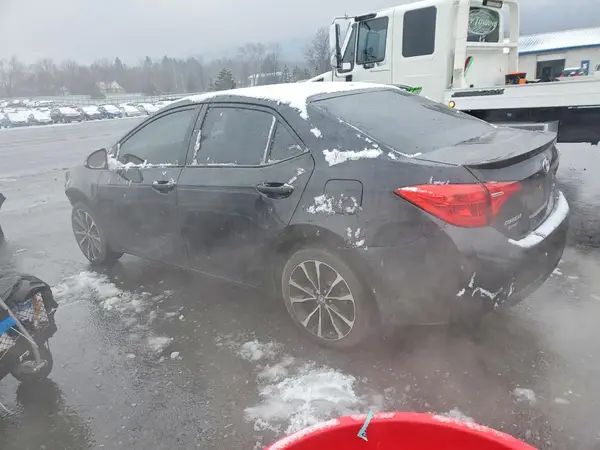 2T1BURHE2HC823385 2017 TOYOTA COROLLA - Image 2