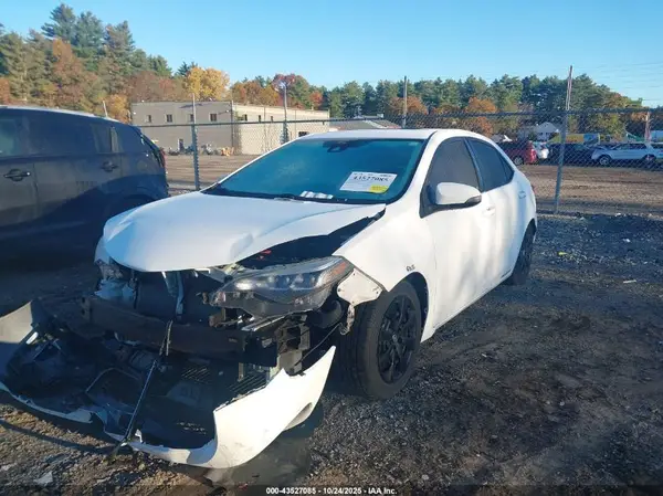 2T1BURHE2HC836167 2017 TOYOTA COROLLA - Image 2