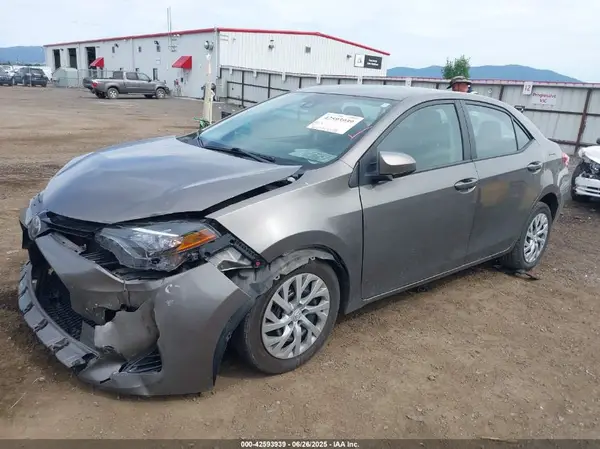 2T1BURHE2HC839229 2017 TOYOTA COROLLA - Image 2