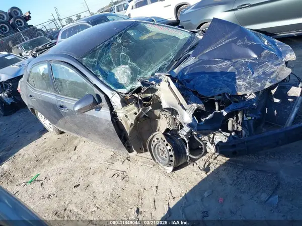 2T1BURHE2HC845578 2017 TOYOTA COROLLA - Image 1
