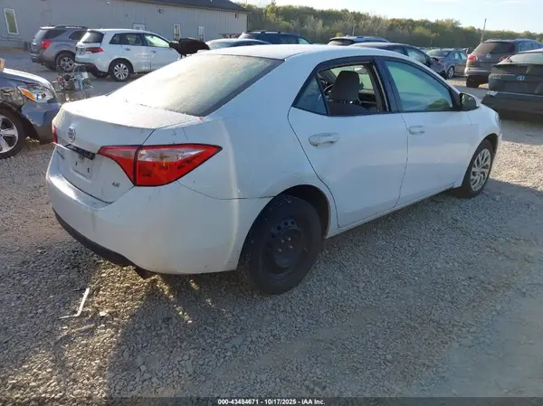 2T1BURHE2HC846794 2017 TOYOTA COROLLA - Image 2