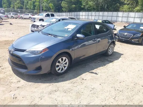 2T1BURHE2HC868858 2017 TOYOTA COROLLA - Image 2