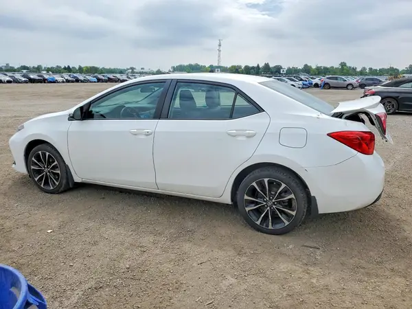 2T1BURHE2HC870318 2017 TOYOTA COROLLA - Image 2