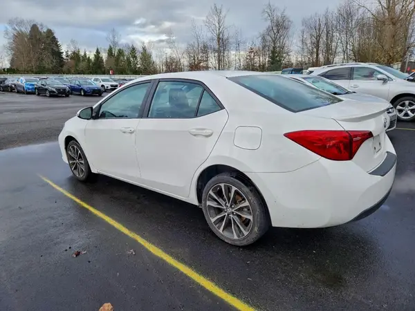 2T1BURHE2HC871193 2017 TOYOTA COROLLA - Image 2