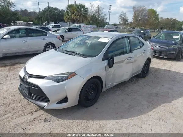 2T1BURHE2HC874465 2017 TOYOTA COROLLA - Image 2