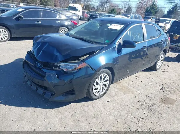2T1BURHE2HC877320 2017 TOYOTA COROLLA - Image 2