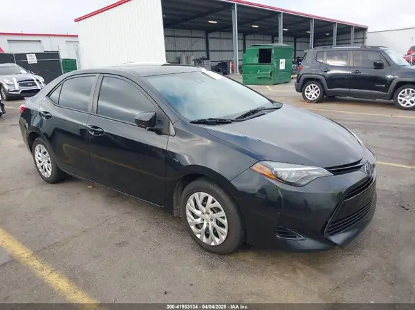 2T1BURHE2HC884204 2017 TOYOTA COROLLA - Image 1