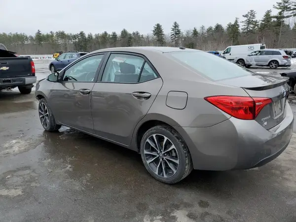 2T1BURHE2HC888110 2017 TOYOTA COROLLA - Image 2