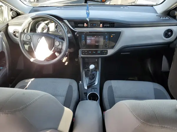 2T1BURHE2HC895767 2017 TOYOTA COROLLA - Image 8