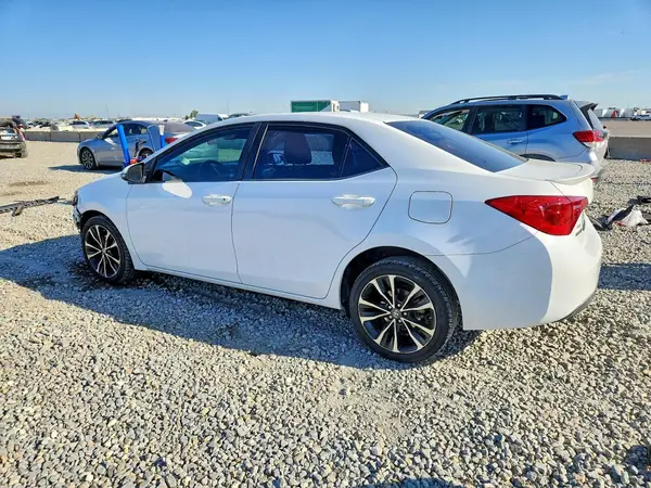2T1BURHE2HC902684 2017 TOYOTA COROLLA - Image 2