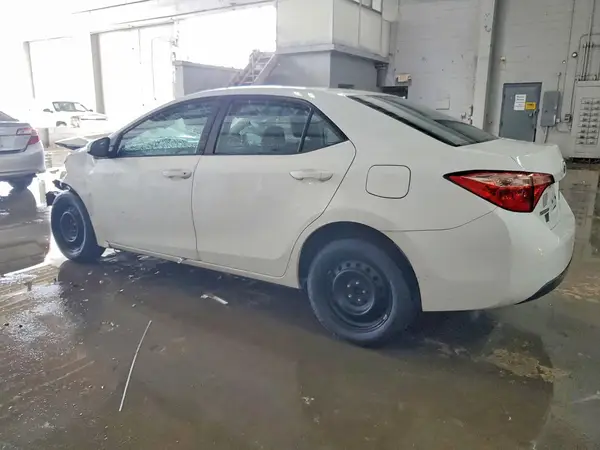 2T1BURHE2HC904788 2017 TOYOTA COROLLA - Image 2