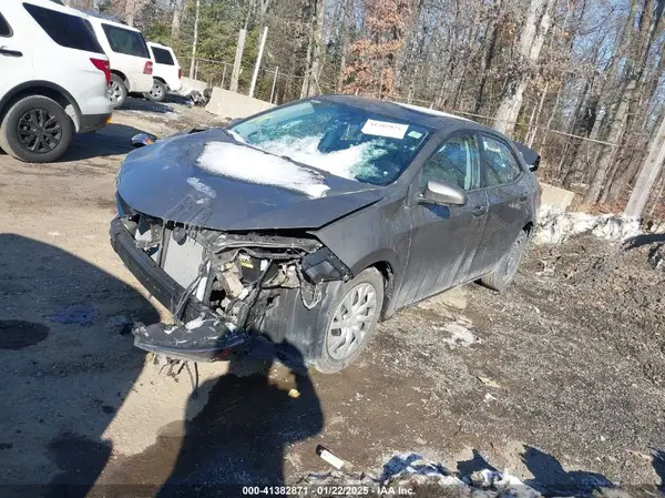 2T1BURHE2HC906671 2017 TOYOTA COROLLA - Image 2