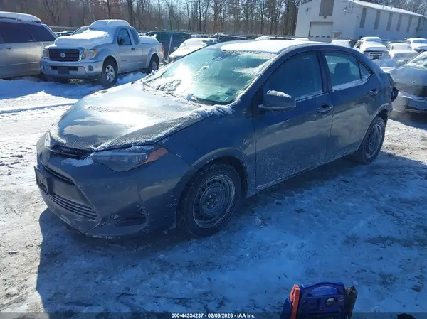 2T1BURHE2HC921168 2017 TOYOTA COROLLA - Image 2