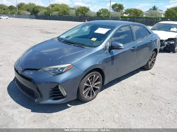 2T1BURHE2HC923793 2017 TOYOTA COROLLA - Image 2