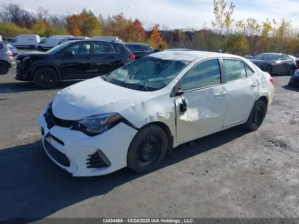 2T1BURHE2HC925768 2017 TOYOTA COROLLA - Image 2