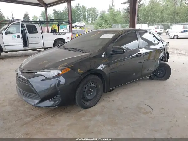 2T1BURHE2HC929917 2017 TOYOTA COROLLA - Image 2