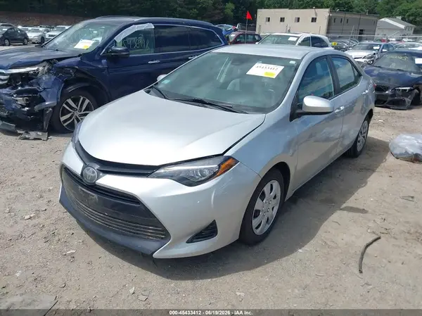 2T1BURHE2HC936544 2017 TOYOTA COROLLA - Image 2