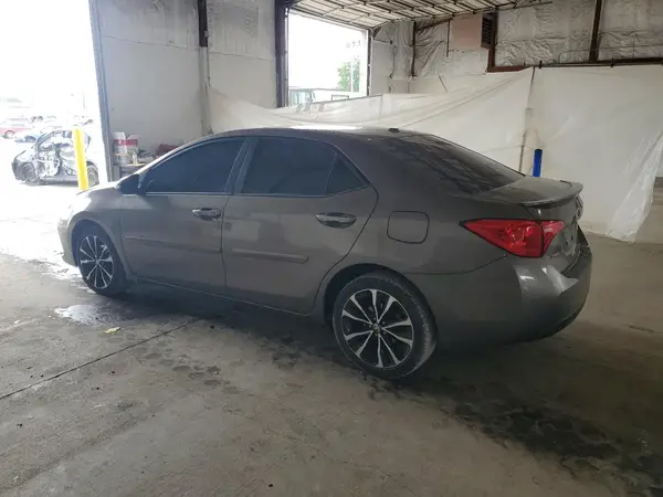 2T1BURHE2HC940013 2017 TOYOTA COROLLA - Image 2