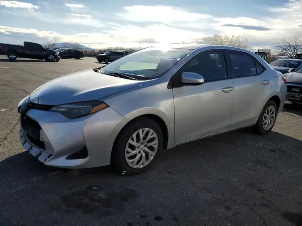 2T1BURHE2HC943722 2017 TOYOTA COROLLA - Image 1
