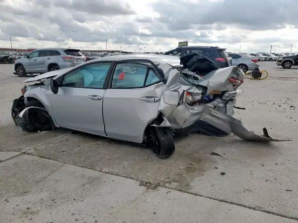 2T1BURHE2HC945437 2017 TOYOTA COROLLA - Image 2