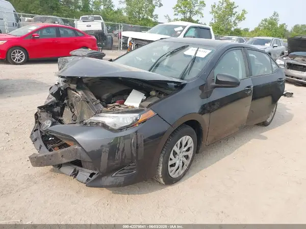 2T1BURHE2HC953019 2017 TOYOTA COROLLA - Image 2
