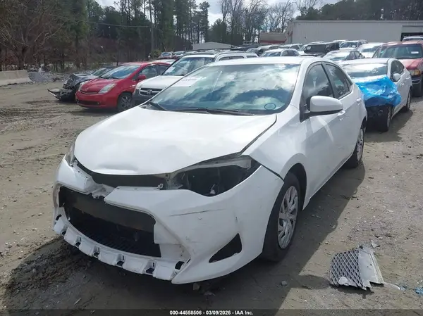 2T1BURHE2HC955143 2017 TOYOTA COROLLA - Image 2