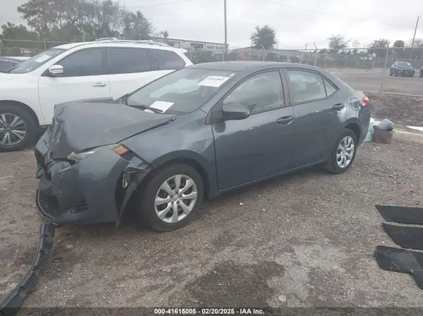 2T1BURHE2HC962755 2017 TOYOTA COROLLA - Image 2