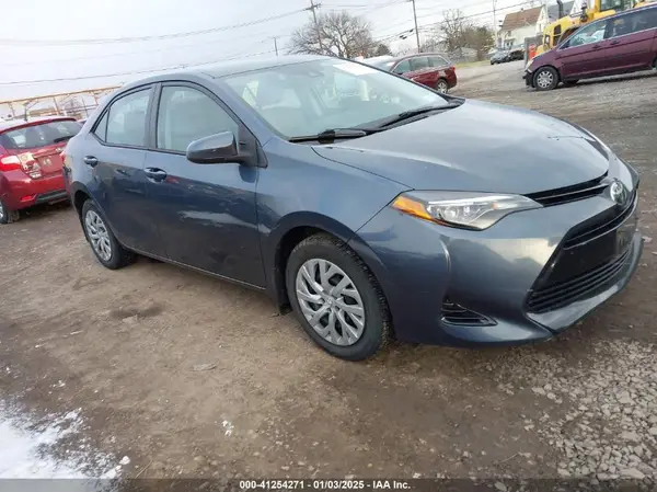 2T1BURHE2HC963307 2017 TOYOTA COROLLA - Image 1