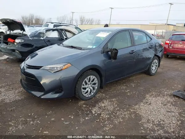 2T1BURHE2HC963307 2017 TOYOTA COROLLA - Image 2