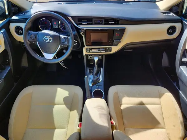 2T1BURHE2JC000655 2018 TOYOTA COROLLA - Image 8