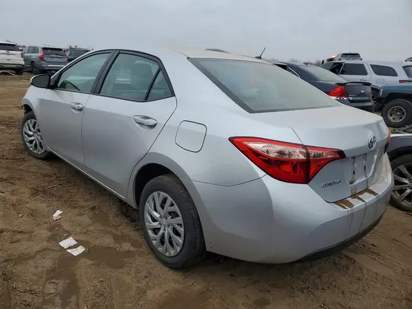 2T1BURHE2JC001708 2018 TOYOTA COROLLA - Image 2