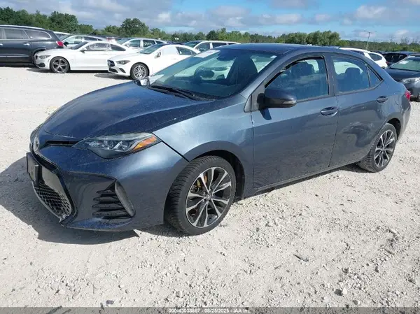 2T1BURHE2JC002597 2018 TOYOTA COROLLA - Image 2
