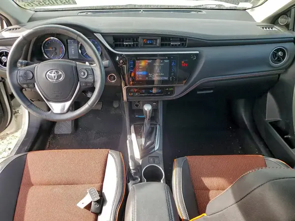 2T1BURHE2JC004754 2018 TOYOTA COROLLA - Image 8