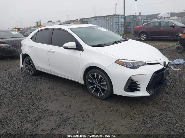 2T1BURHE2JC006231 2018 TOYOTA COROLLA - Image 1