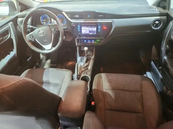 2T1BURHE2JC009100 2018 TOYOTA COROLLA - Image 8