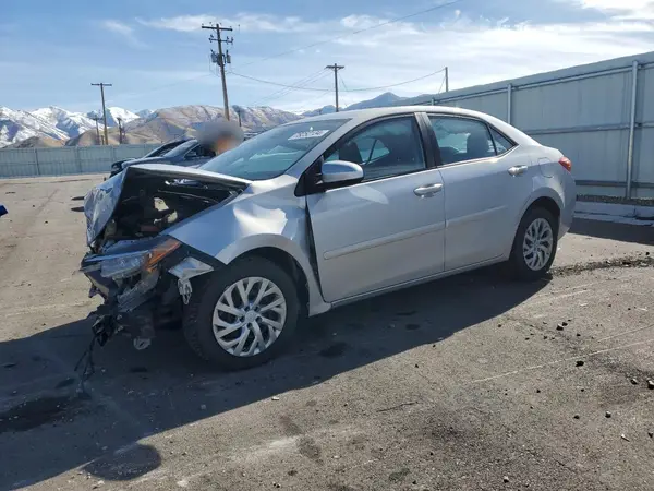 2T1BURHE2JC010487 2018 TOYOTA COROLLA - Image 1