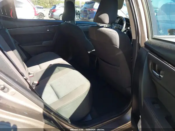2T1BURHE2JC010649 2018 TOYOTA COROLLA - Image 8